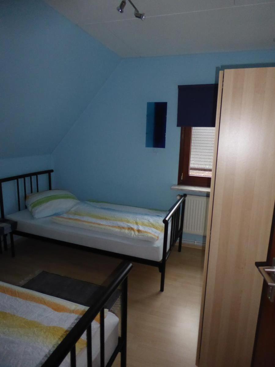 Fewo Lerchenstrasse, Nur Privatreisende, Monteure Nicht Erwuenscht Laboe Exterior foto